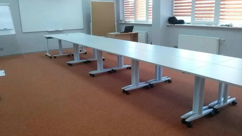 LLKC - Office Solutions īstenots mēbeļu projekts