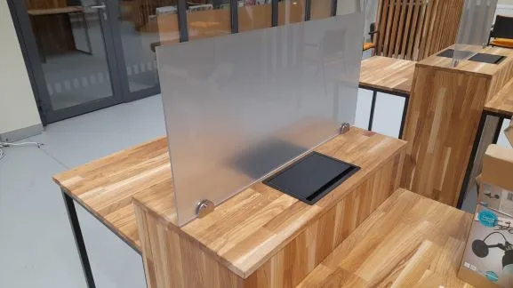 LNAA - Office Solutions īstenots mēbeļu projekts